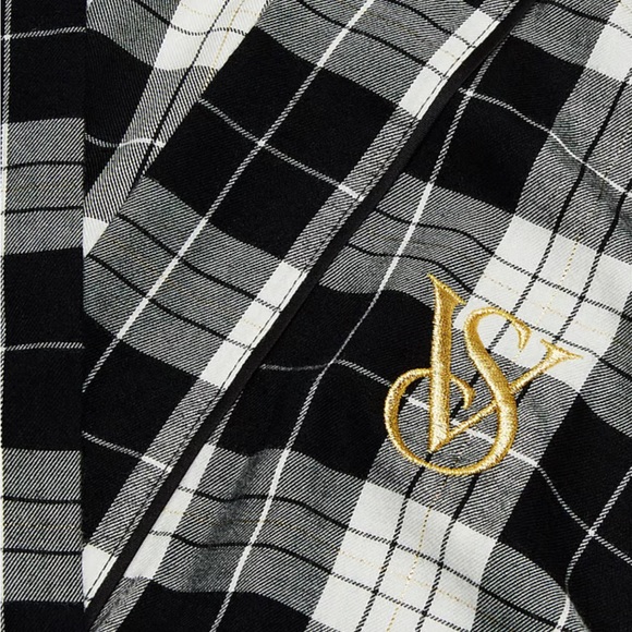 Victoria’s Secret Flannel Three Piece Long Pajama Set NWT - Picture 4 of 8